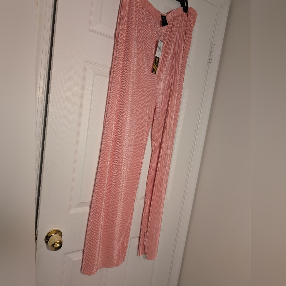 Pleated Wide Leg Pants